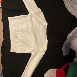 Crop top sweater